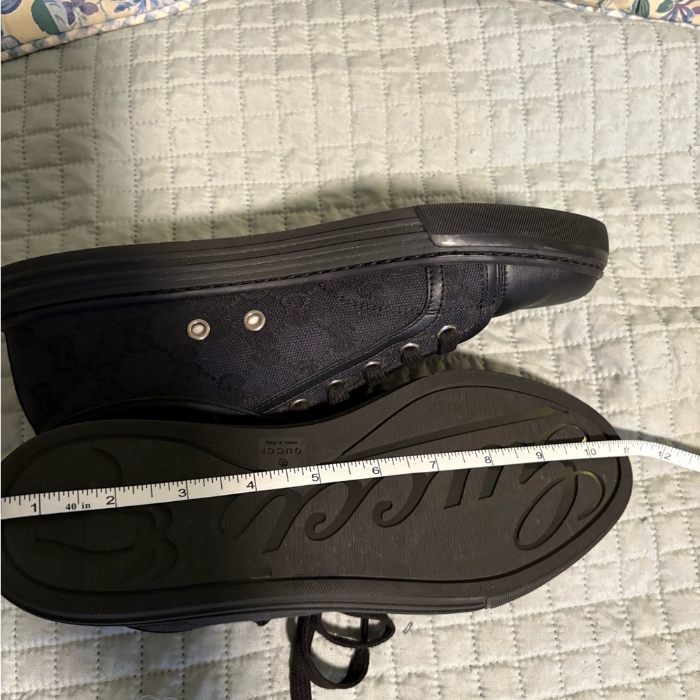 100% Authentic Gucci shoes size 9 perfect condition black canvas - Picture 4 of 12
